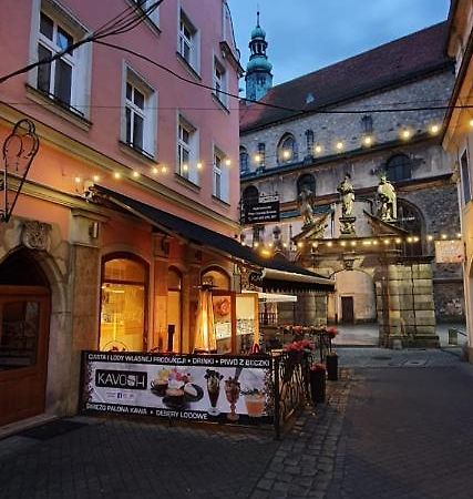 Willa Przy Czarnej Bramie Kłodzko Esterno foto