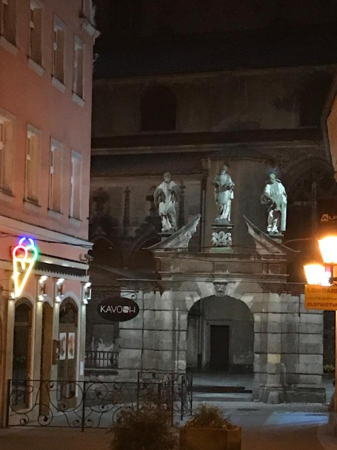 Willa Przy Czarnej Bramie Kłodzko Esterno foto